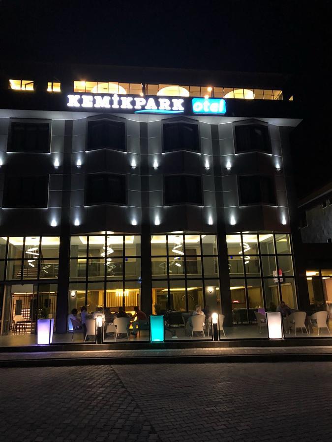 Kemikpark Otel Бартин Екстер'єр фото